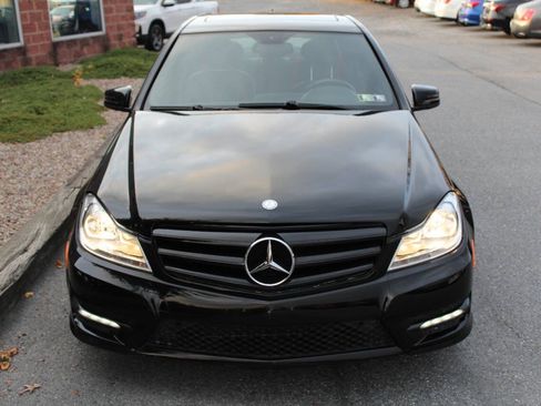 Used 2013 Mercedes-Benz C 300 4MATIC Sedan image 4