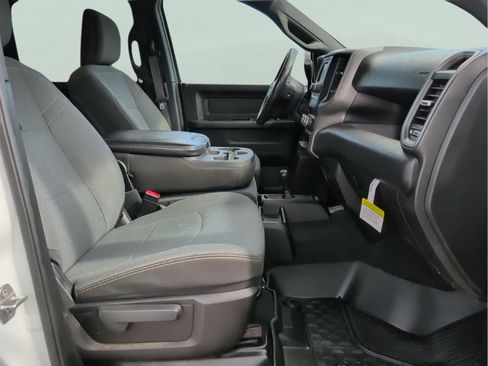 Used 2022 RAM 3500 Tradesman image 34