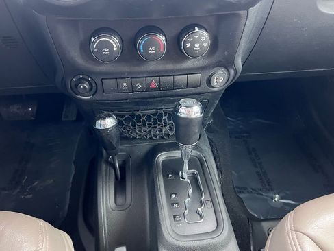 Used 2017 Jeep Wrangler Unlimited Sport w/ Quick Order Package 24S image 30