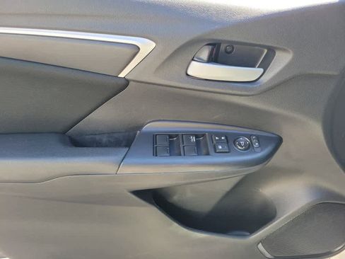 Used 2019 Honda Fit LX image 19