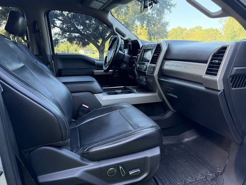 Used 2019 Ford F250 Lariat w/ Chrome Package AWD/4WD image 12