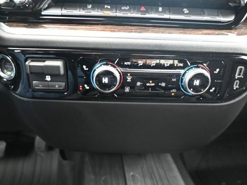 New 2026 GMC Sierra 3500 SLE w/ SLE Value Package image 18