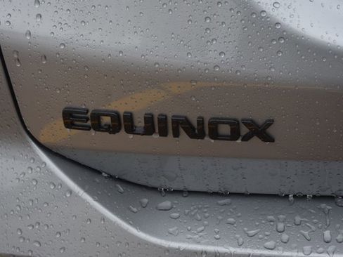 Used 2023 Chevrolet Equinox RS image 7