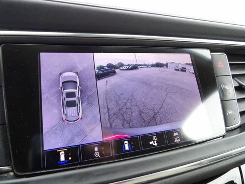 Used 2024 Buick Enclave Avenir w/ Trailering Package, 5000 lbs. FWD image 20