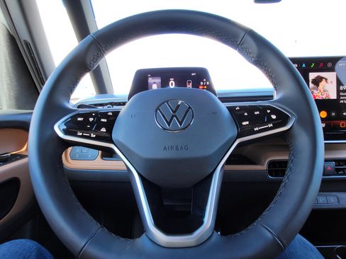 New 2025 Volkswagen ID. Buzz Pro S image 9