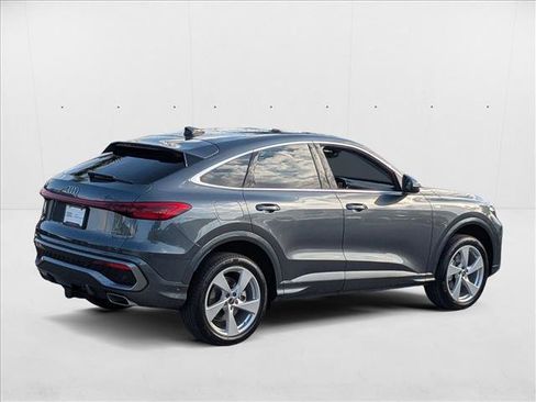 New 2025 Audi Q5 Premium Plus w/ Premium Plus image 2