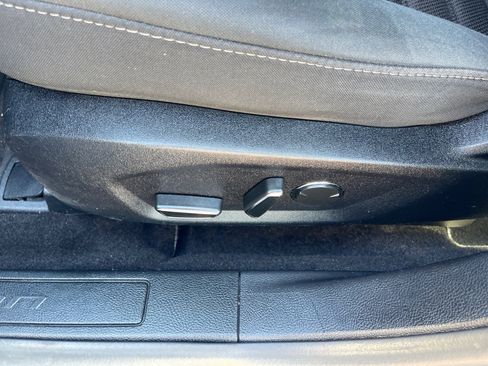 Used 2020 Ford Fusion SE FWD image 9