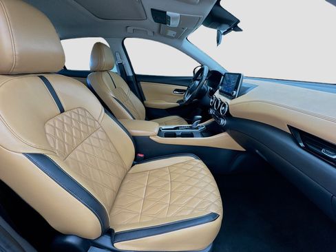 Used 2022 Nissan Sentra SV w/ SV Premium Package FWD image 20