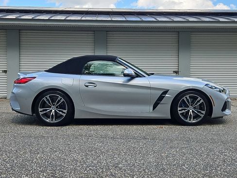 Used 2021 BMW Z4 sDrive30i w/ M Sport Package RWD image 8