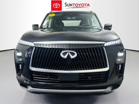 Used 2025 INFINITI QX80 Pure RWD image 10