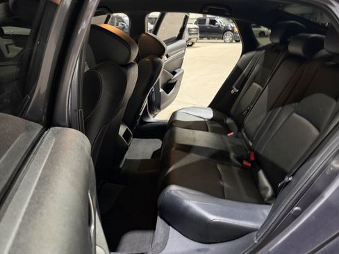 Used 2018 Honda Accord Sport image 17