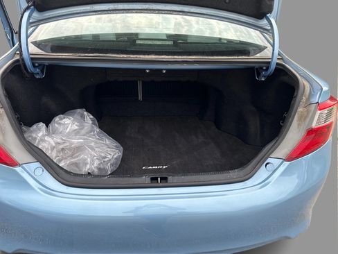 Used 2012 Toyota Camry XLE FWD image 15