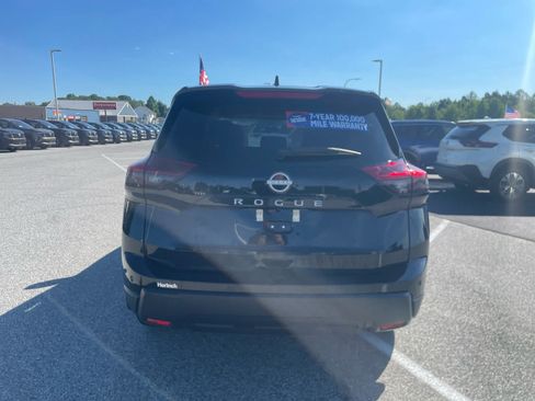 Used 2025 Nissan Rogue S FWD image 6