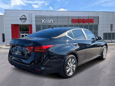 New 2025 Nissan Altima 2.5 S image 3