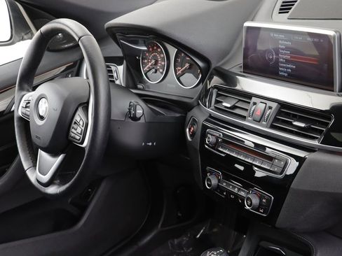 Used 2017 BMW X1 xDrive28i image 23