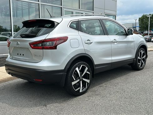 Used 2021 Nissan Rogue Sport SL w/ Premium Package AWD/4WD image 8