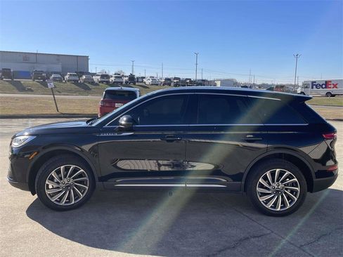 Certified 2023 Lincoln Corsair Reserve w/ Equipment Group 201A image 6