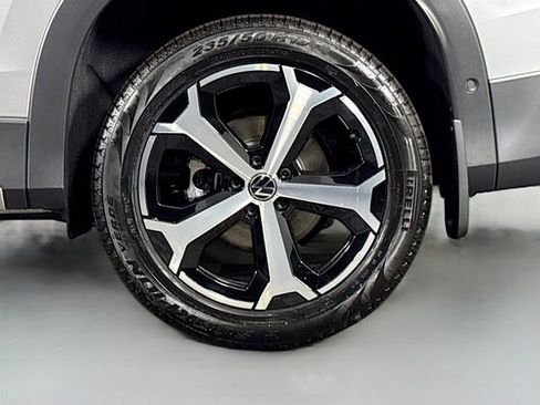 New 2026 Volkswagen Tiguan S image 32