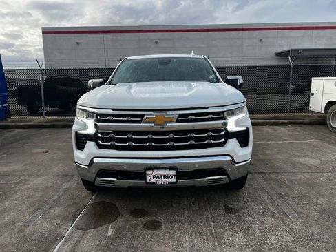 Used 2024 Chevrolet Silverado 1500 LTZ image 2
