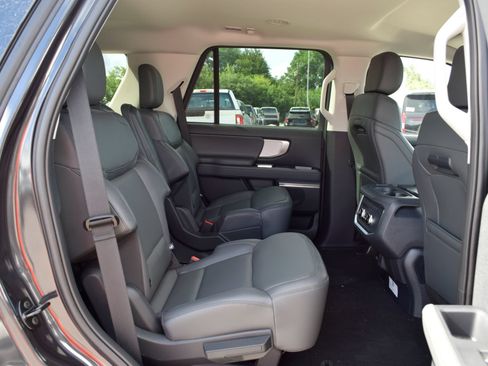 New 2026 Ford Expedition Active RWD image 22