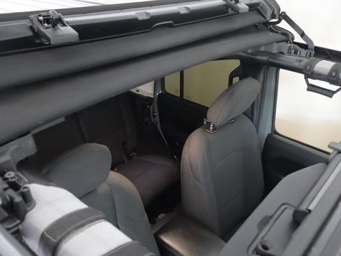 Used 2022 Jeep Wrangler Unlimited Sport AWD/4WD image 3