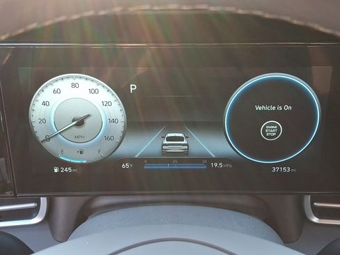 Certified 2023 Hyundai Elantra SEL w/ Convenience Package FWD image 21