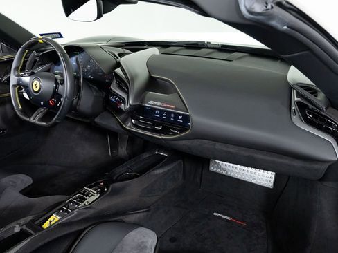 Used 2022 Ferrari SF90 Spider AWD/4WD image 41