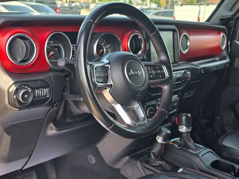 Used 2019 Jeep Wrangler Unlimited Rubicon AWD/4WD image 14
