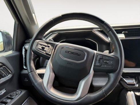 Used 2024 GMC Sierra 1500 Denali AWD/4WD image 10