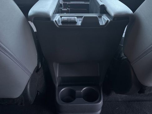 Used 2023 Toyota Sienna XLE image 39