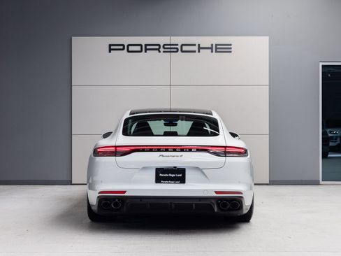Certified 2023 Porsche Panamera 4 Platinum Edition AWD/4WD image 6