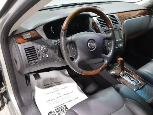 Used 2008 Cadillac DTS FWD image 16