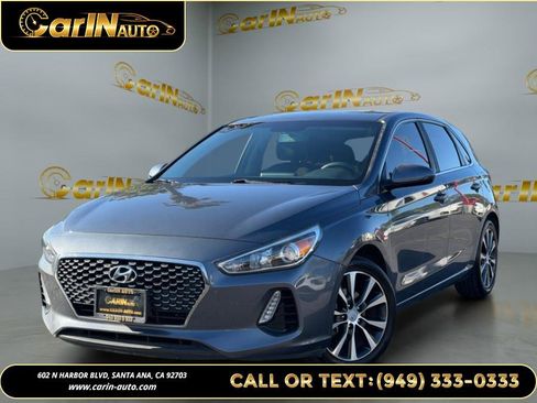 Used 2018 Hyundai Elantra GT image 1