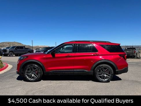 New 2026 Ford Explorer ST-Line w/ ST-Line Street Pack AWD/4WD image 2