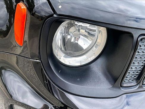 Used 2019 Jeep Renegade Altitude w/ Quick Order Package 2XM FWD image 23