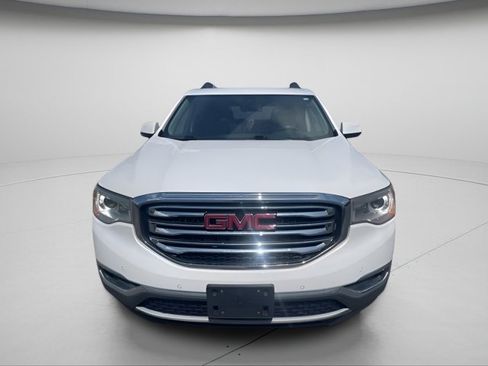 Used 2017 GMC Acadia SLT FWD image 3