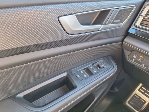 New 2026 Volkswagen Atlas Cross Sport SEL Premium R-Line image 19