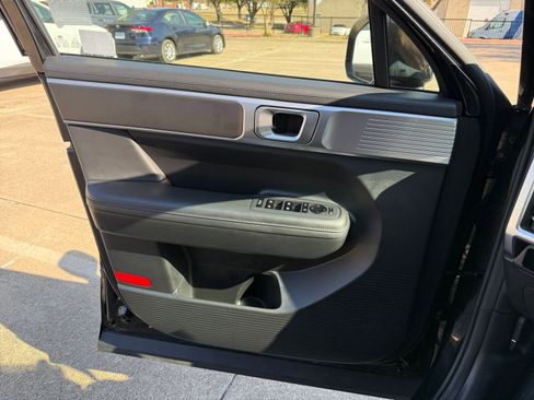 Used 2025 Hyundai Santa Fe SEL image 21