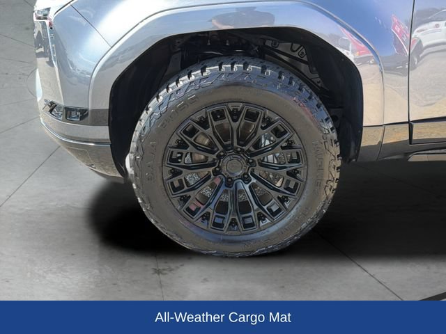 Used 2025 Lexus GX 550 w/ Accessory Package (2T) AWD/4WD image 28