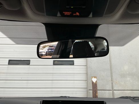 Used 2025 Toyota Corolla LE image 17