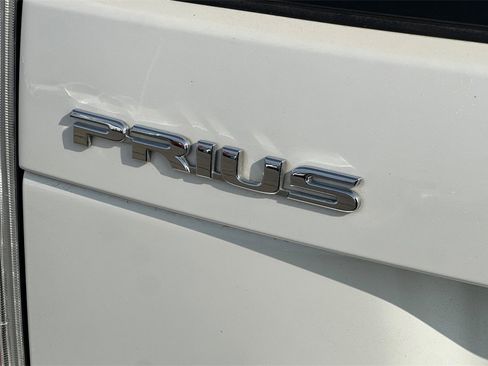 Used 2013 Toyota Prius Four image 28