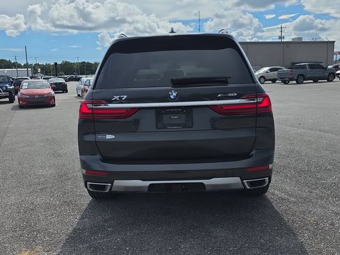 Used 2020 BMW X7 xDrive40i w/ Premium Package AWD/4WD image 7