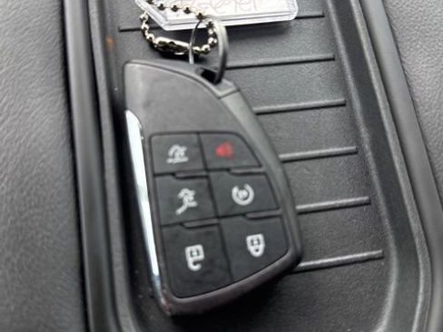 Used 2023 Chevrolet Tahoe Z71 w/ Luxury Package image 22