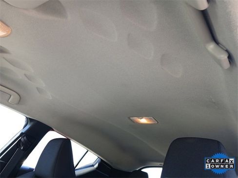 Used 2021 Toyota C-HR LE image 33