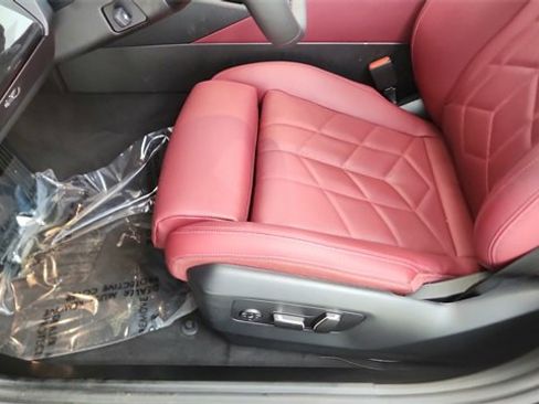 Used 2026 BMW 540i xDrive image 35