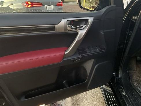 Used 2021 Lexus GX 460 Premium image 11