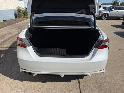 Used 2021 Toyota Camry XSE w/ Cold Weather Package FWD image 5