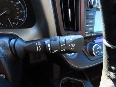 Used 2018 Toyota RAV4 XLE image 36