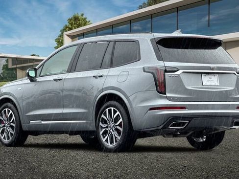 Certified 2024 Cadillac XT6 Sport w/ Platinum Package image 6