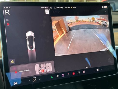 Used 2022 Tesla Model Y Performance image 22